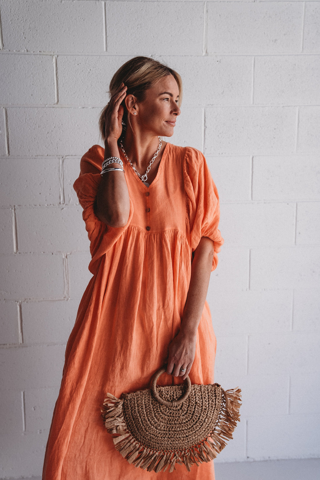 Why We Love Italian Linen — The Luxe Fabric Behind Our Fashion